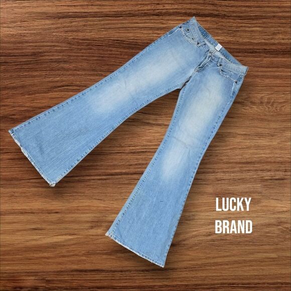 Lucky Brand Light Wash Bootcut Jeans - Picture 1 of 6